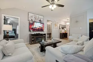 3031 Appaloosa Dr, Dallas, TX 75237 - Photo 3