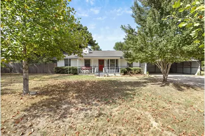 142 Iowa Place, Van, TX 75790 - Photo 1