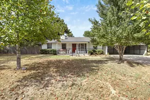 142 Iowa Pl, Van, TX 75790 - Photo 1