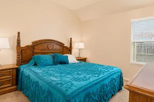 127 Creekview Dr, Azle, TX 76020 - Photo 17