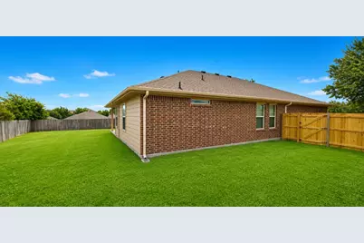 127 Creekview Drive, Azle, TX 76020 - Photo 31