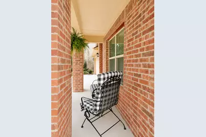 127 Creekview Drive, Azle, TX 76020 - Photo 5