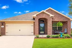 127 Creekview Dr, Azle, TX 76020 - Photo 1