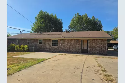 1514 Linda Street, Bowie, TX 76230 - Photo 17
