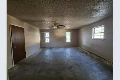 1514 Linda Street, Bowie, TX 76230 - Photo 9