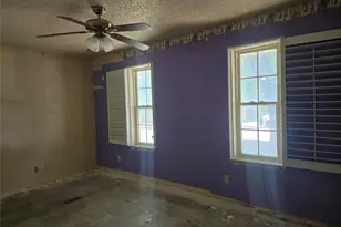 1514 Linda St, Bowie, TX 76230 - Photo 13