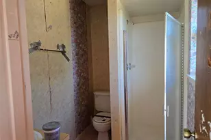 1514 Linda St, Bowie, TX 76230 - Photo 15
