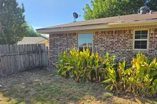 1514 Linda St, Bowie, TX 76230 - Photo 19