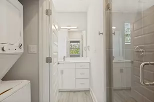 1042 Rosemont St, Austin, TX 78723 - Photo 19