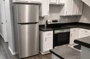 4011 Preferred Pl, Dallas, TX 75237 - Photo 3