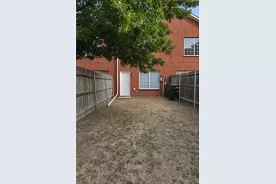 4011 Preferred Place, Dallas, TX 75237 - Photo 13