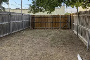 4011 Preferred Pl, Dallas, TX 75237 - Photo 11