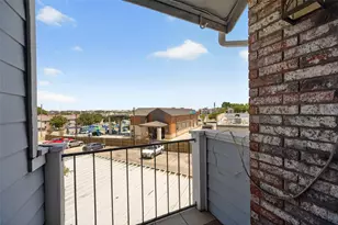 3404 Country Club Dr W, Irving, TX 75038 - Photo 15