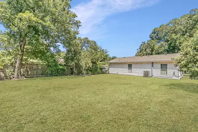 5729 Wellesley Avenue, Fort Worth, TX 76107 - Photo 33
