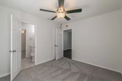 5729 Wellesley Avenue, Fort Worth, TX 76107 - Photo 11
