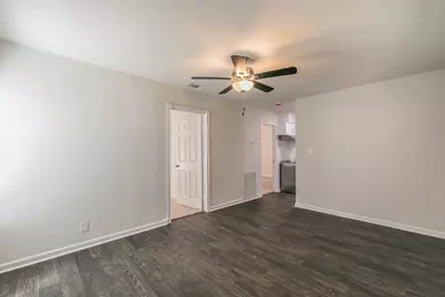 5729 Wellesley Avenue, Fort Worth, TX 76107 - Photo 7