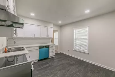 5729 Wellesley Avenue, Fort Worth, TX 76107 - Photo 19