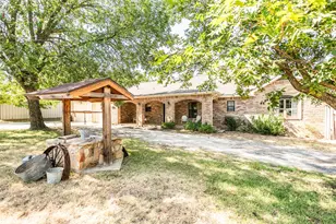 264 Oak St, Nocona, TX 76255 - Photo 7