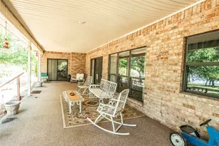 264 Oak St, Nocona, TX 76255 - Photo 15