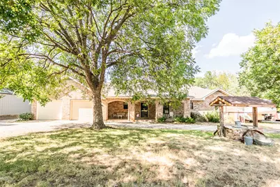 264 Oak Street, Nocona, TX 76255 - Photo 5