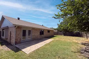 220 Grand Meadow Dr, Fort Worth, TX 76108 - Photo 5