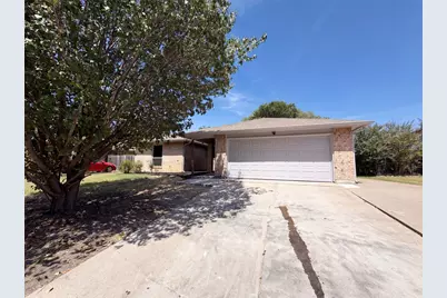 220 Grand Meadow Drive, Fort Worth, TX 76108 - Photo 1