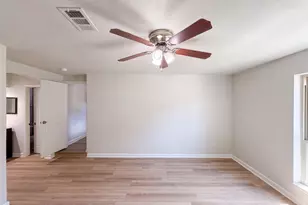 220 Grand Meadow Dr, Fort Worth, TX 76108 - Photo 11