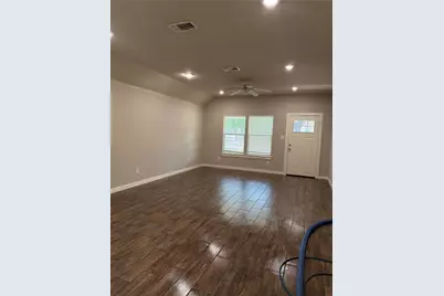303 N Colbert Avenue, Sherman, TX 75090 - Photo 3