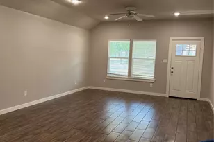 303 N Colbert Ave, Sherman, TX 75090 - Photo 3