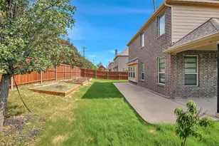 12353 Flowering Dr, Frisco, TX 75035 - Photo 5
