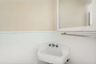 300 College St, Arlington, TX 76010 - Photo 13