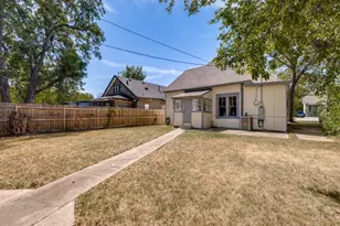 917 W Sears St, Denison, TX 75020 - Photo 25