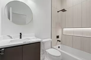 1327 E Waco Ave, Dallas, TX 75216 - Photo 7
