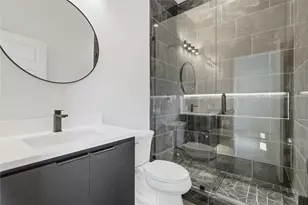 1327 E Waco Ave, Dallas, TX 75216 - Photo 9