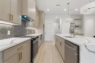 1327 E Waco Ave, Dallas, TX 75216 - Photo 13