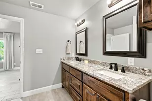 5101 Santa Fe St, Granbury, TX 76048 - Photo 17