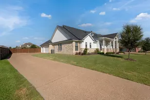 612 Sienna Bend Trail, McGregor, TX 76657 - Photo 5