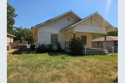 507 Orchard Street, Bowie, TX 76230 - Photo 3