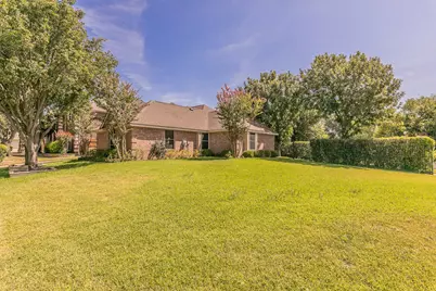 5544 Greenview Court, North Richland Hills, TX 76148 - Photo 7
