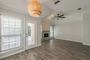 5544 Greenview Ct, North Richland Hills, TX 76148 - Photo 17