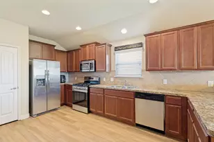1412 St Johns Dr, Van Alstyne, TX 75495 - Photo 7