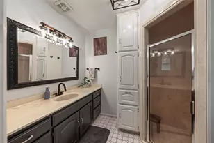 2512 Glassboro Cir, Arlington, TX 76015 - Photo 19