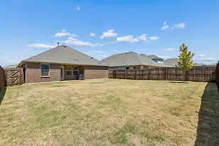 9900 Tinsley St, Aubrey, TX 76227 - Photo 23