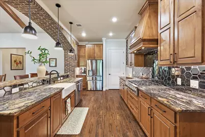 321 Arborview Drive, Weatherford, TX 76088 - Photo 9