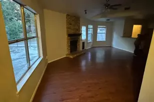 2419 Miguel Ln, Arlington, TX 76016 - Photo 5
