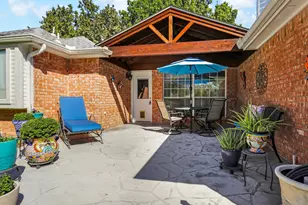 2307 Bristol Dr, Carrollton, TX 75006 - Photo 35