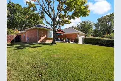 2307 Bristol Drive, Carrollton, TX 75006 - Photo 31