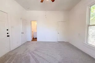 1216 Bessie St, Fort Worth, TX 76104 - Photo 9