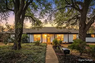 1708 Park Ridge Terrace, Arlington, TX 76012 - Photo 3