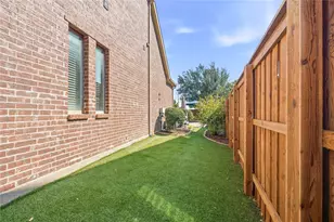 7124 Comal Dr, Irving, TX 75039 - Photo 35